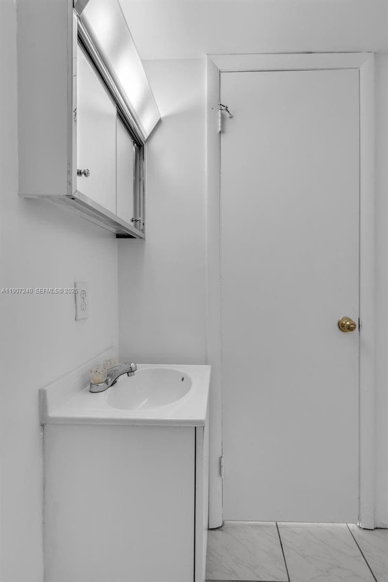 SUNNY SHORES CONDO · #302 in North Miami Beach - Photo 15