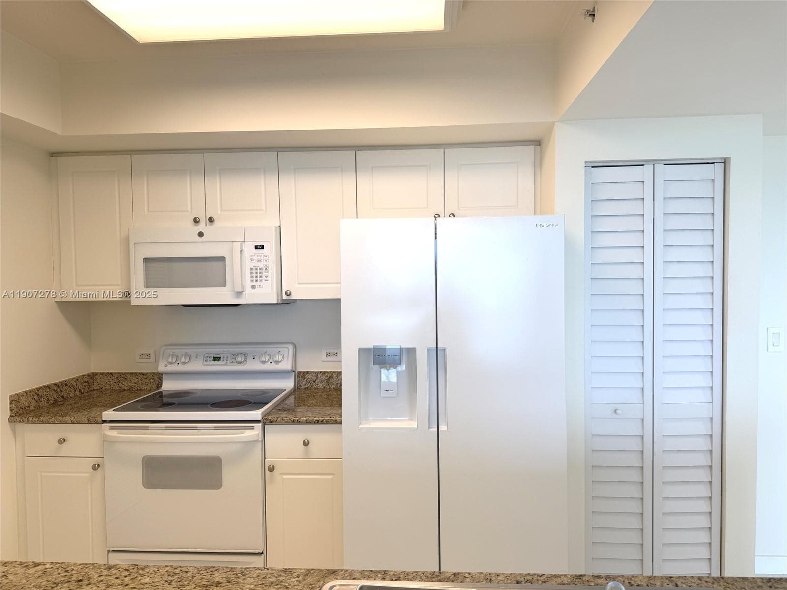 TURNBERRY ON THE GREEN CO · #1410 in Aventura - Photo 7
