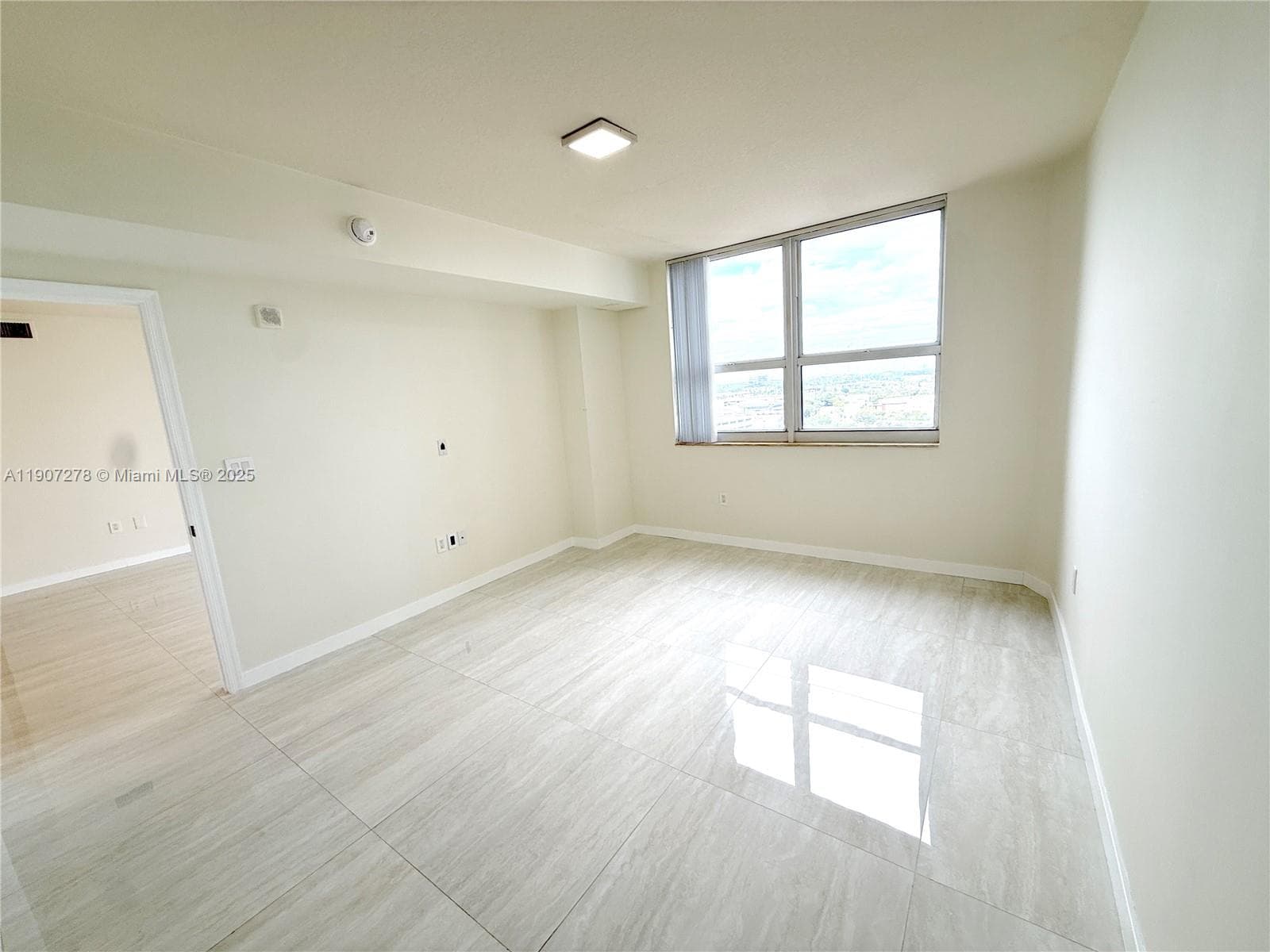 TURNBERRY ON THE GREEN CO · #1410 in Aventura - Photo 3