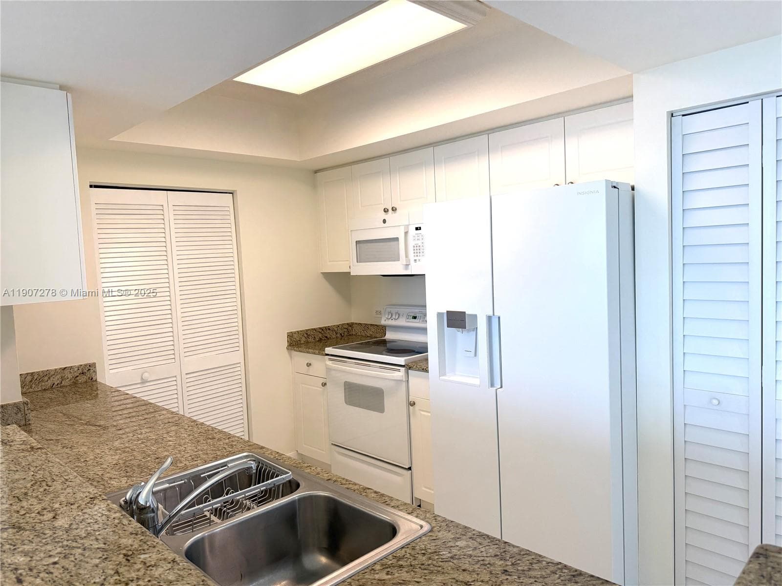 TURNBERRY ON THE GREEN CO · #1410 in Aventura - Photo 8