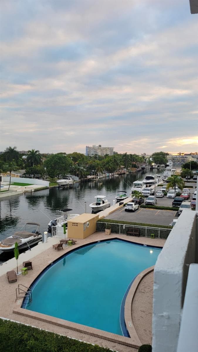 KEYSTONE TOWERS CONDO · #409 in North Miami - Photo 17
