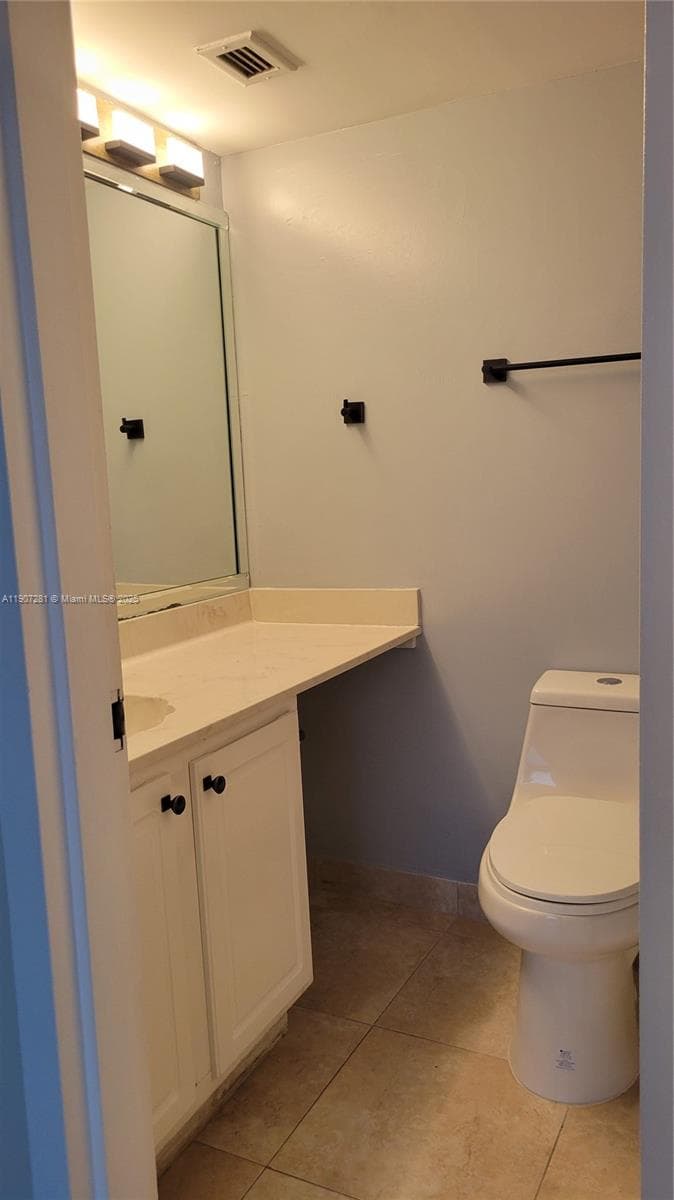 KEYSTONE TOWERS CONDO · #409 in North Miami - Photo 11