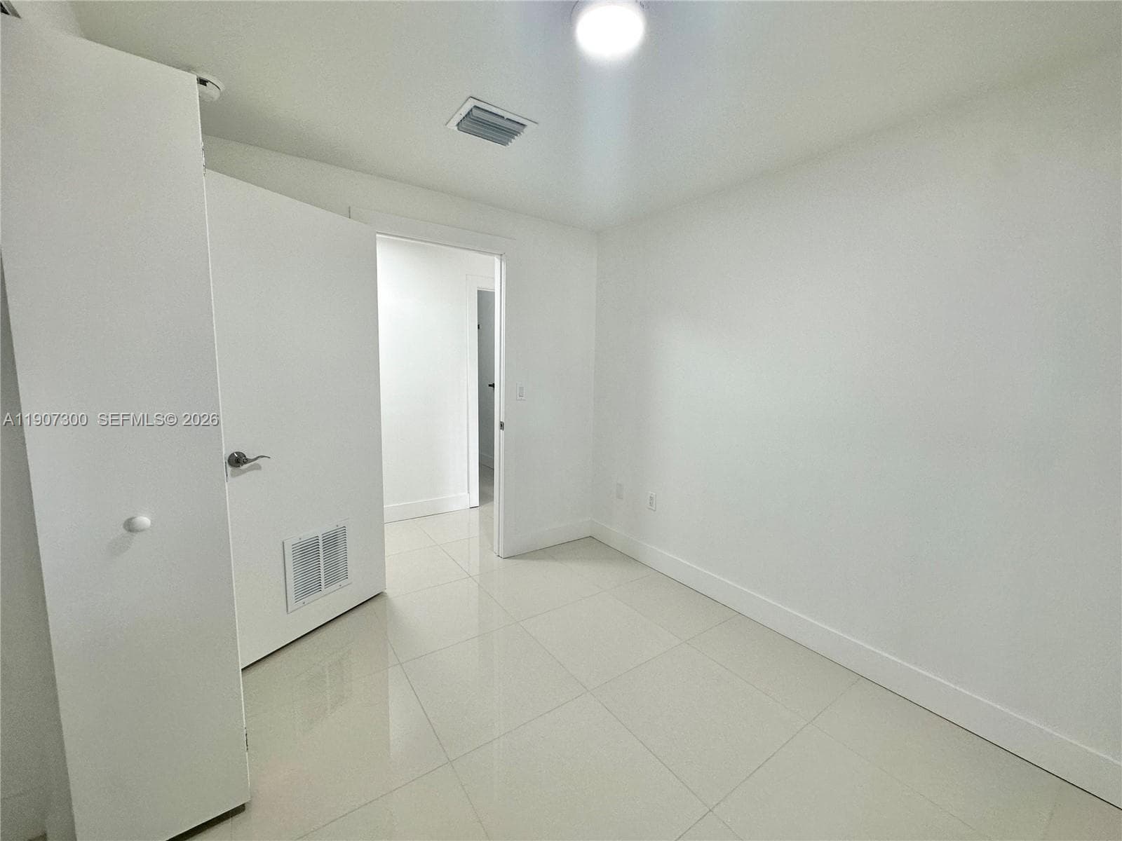 5740 Freedom St photo 12