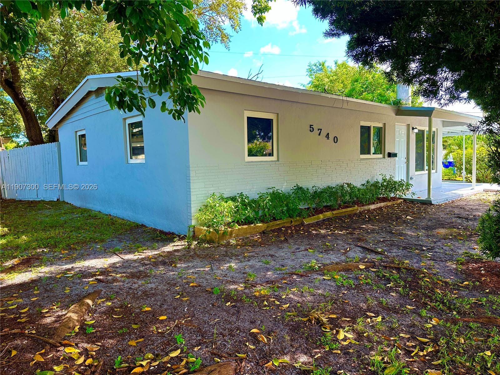 5740 Freedom St photo 3