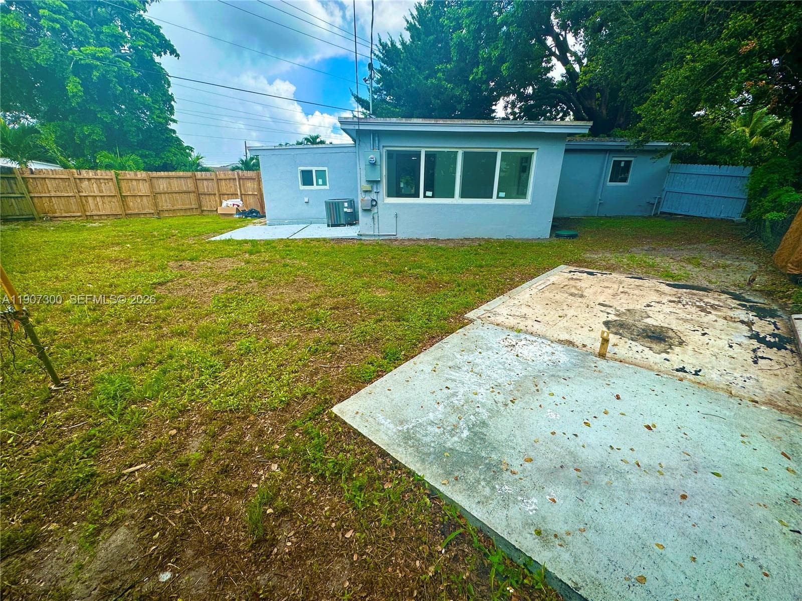 5740 Freedom St photo 32