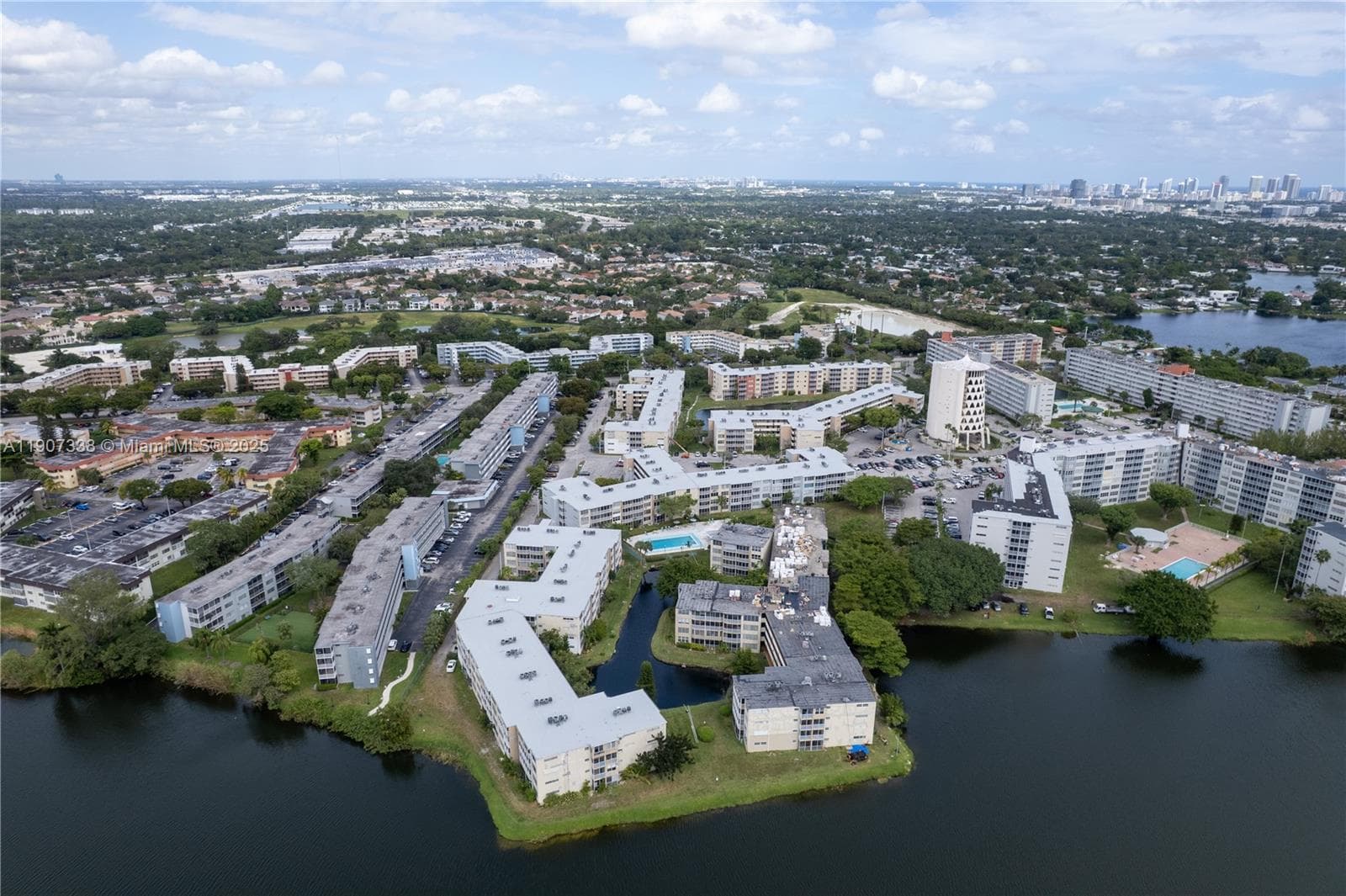 Jade Winds · #410-1 in Miami - Photo 28