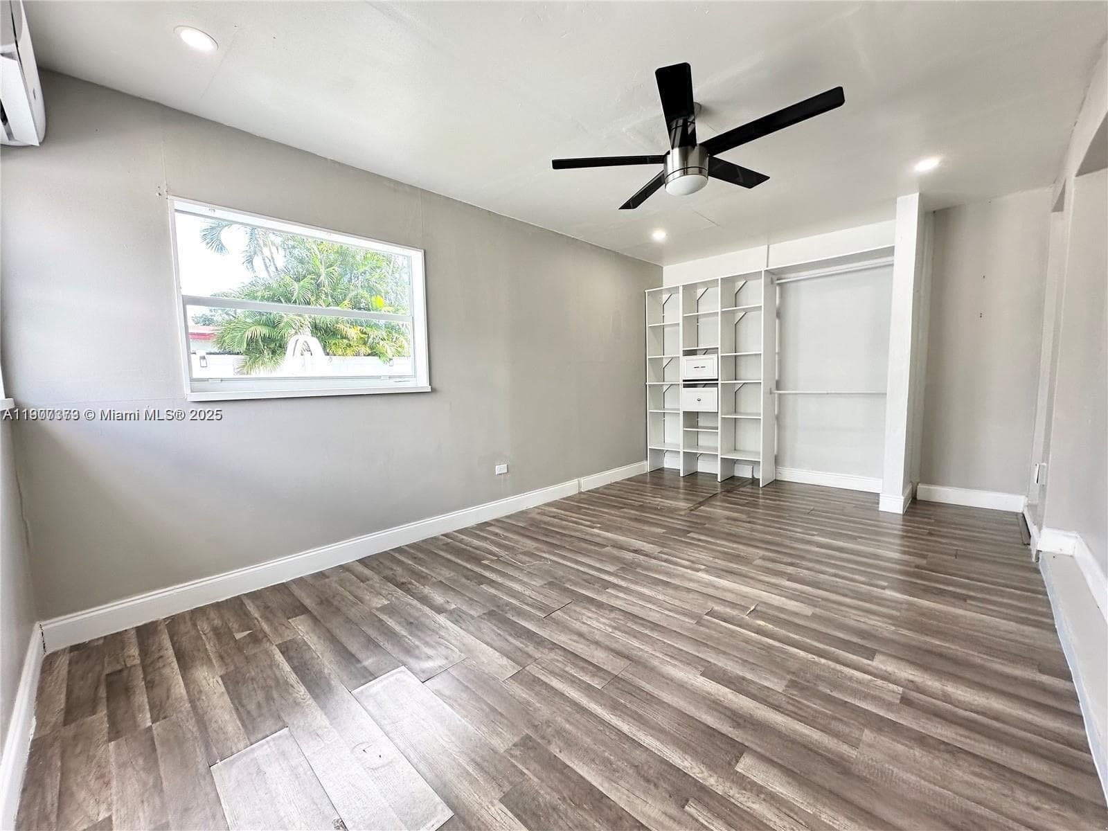 5404 NW 23rd Ter photo 15