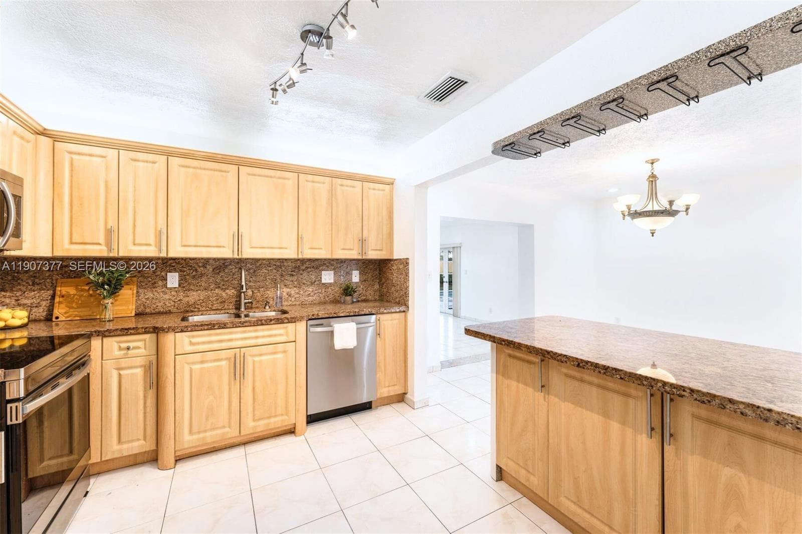 10835 SW 152nd Ter photo 32