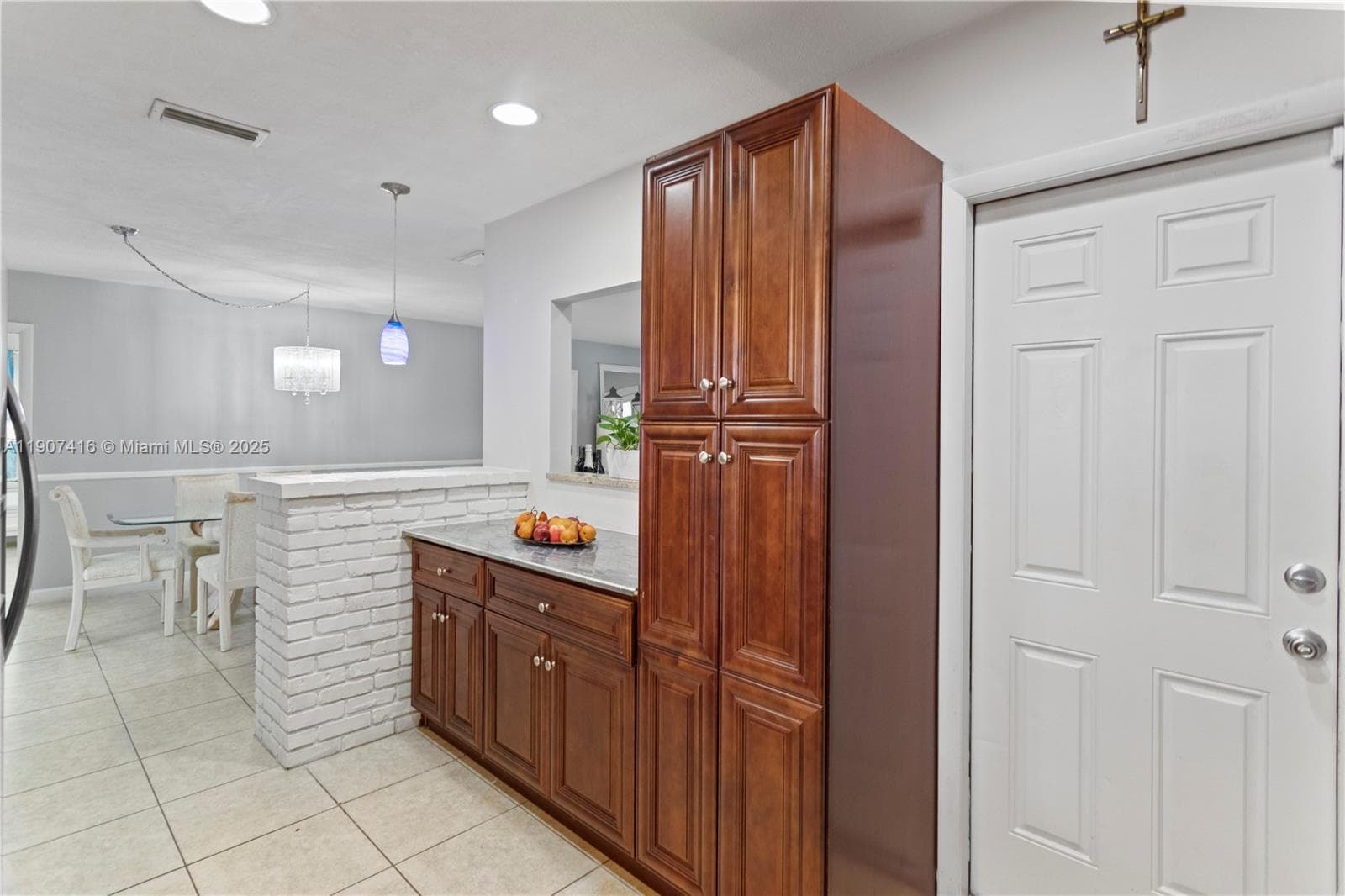 4515 Jackson St photo 18