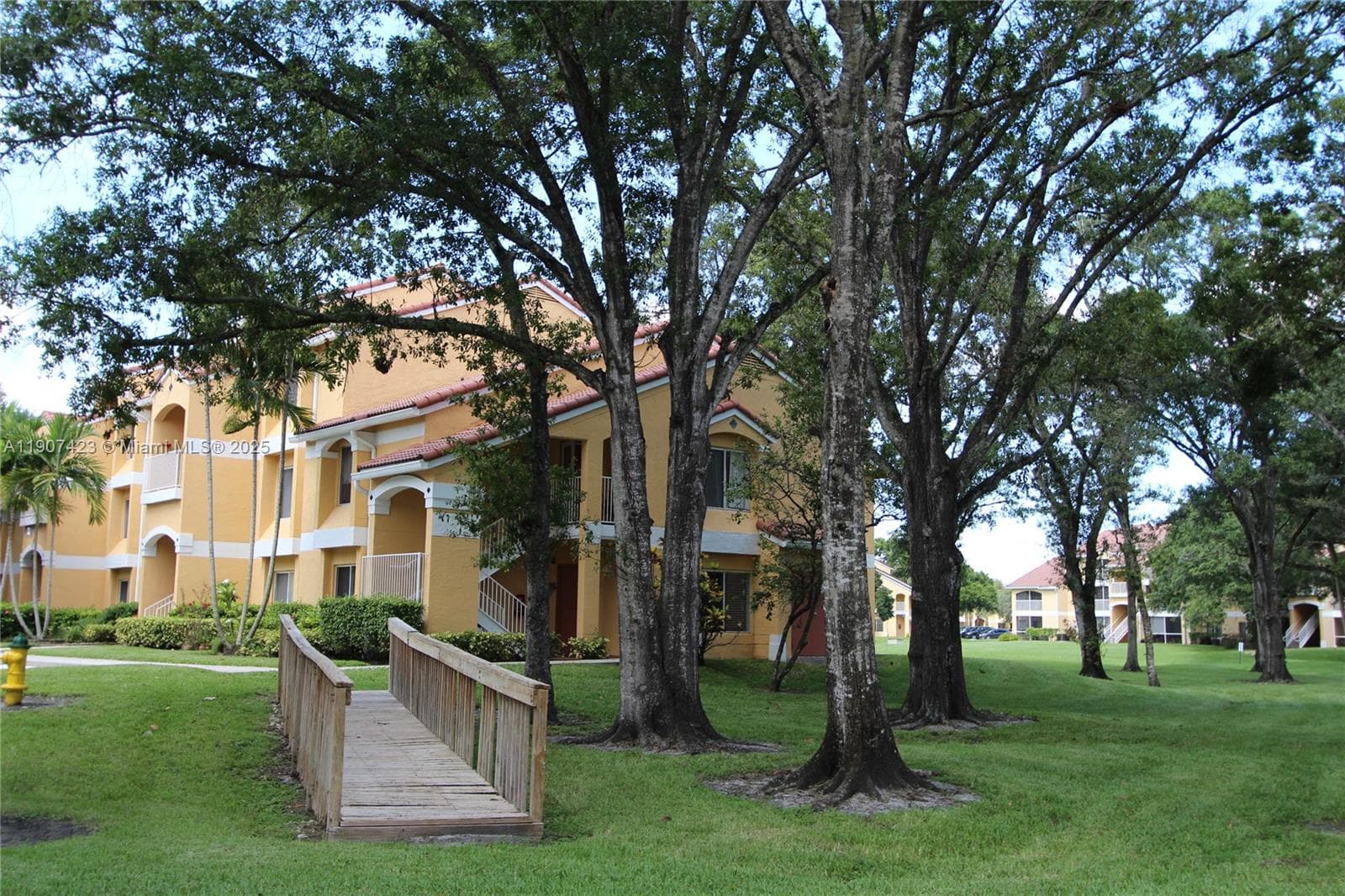 SAILBOAT POINTE CONDO · #213 in Oakland Park - Photo 20