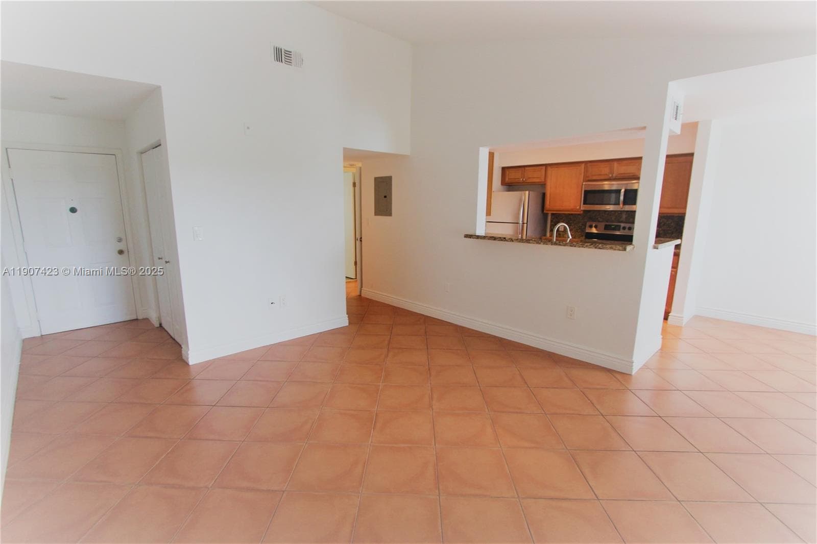 SAILBOAT POINTE CONDO · #213 in Oakland Park - Photo 4