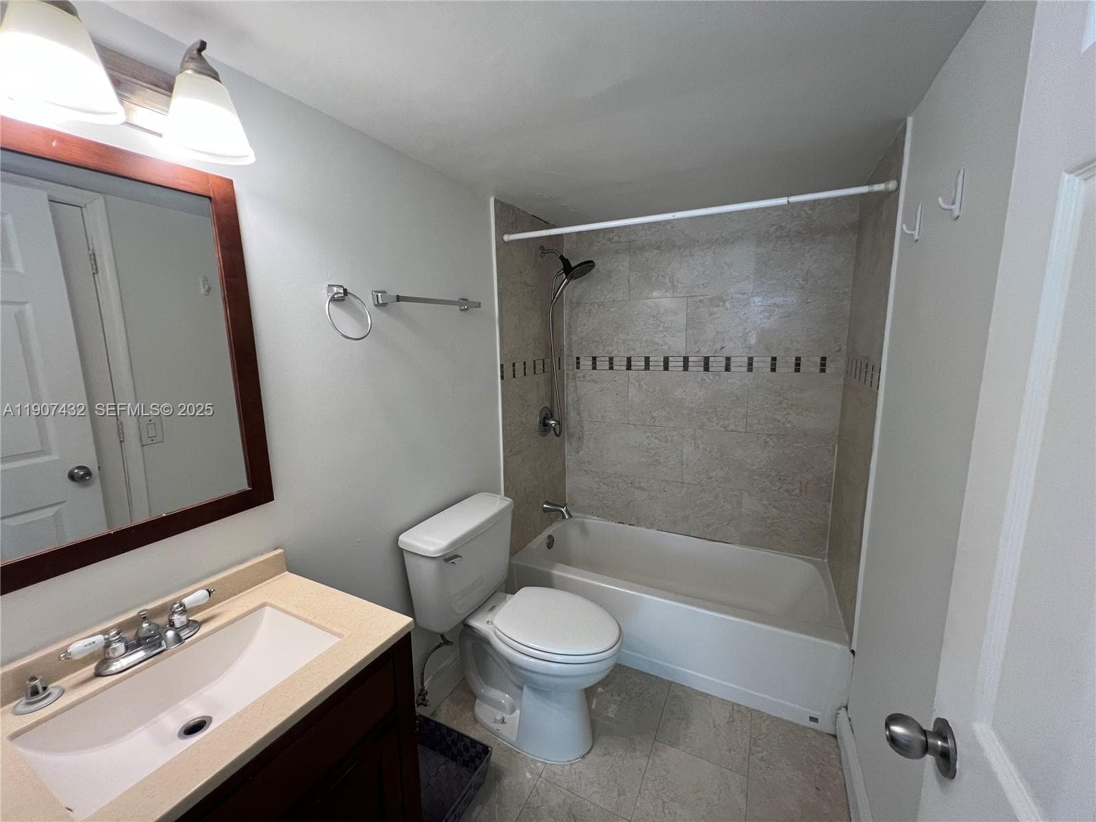 OCEAN POINT CONDO · #209 in Miami Beach - Photo 13