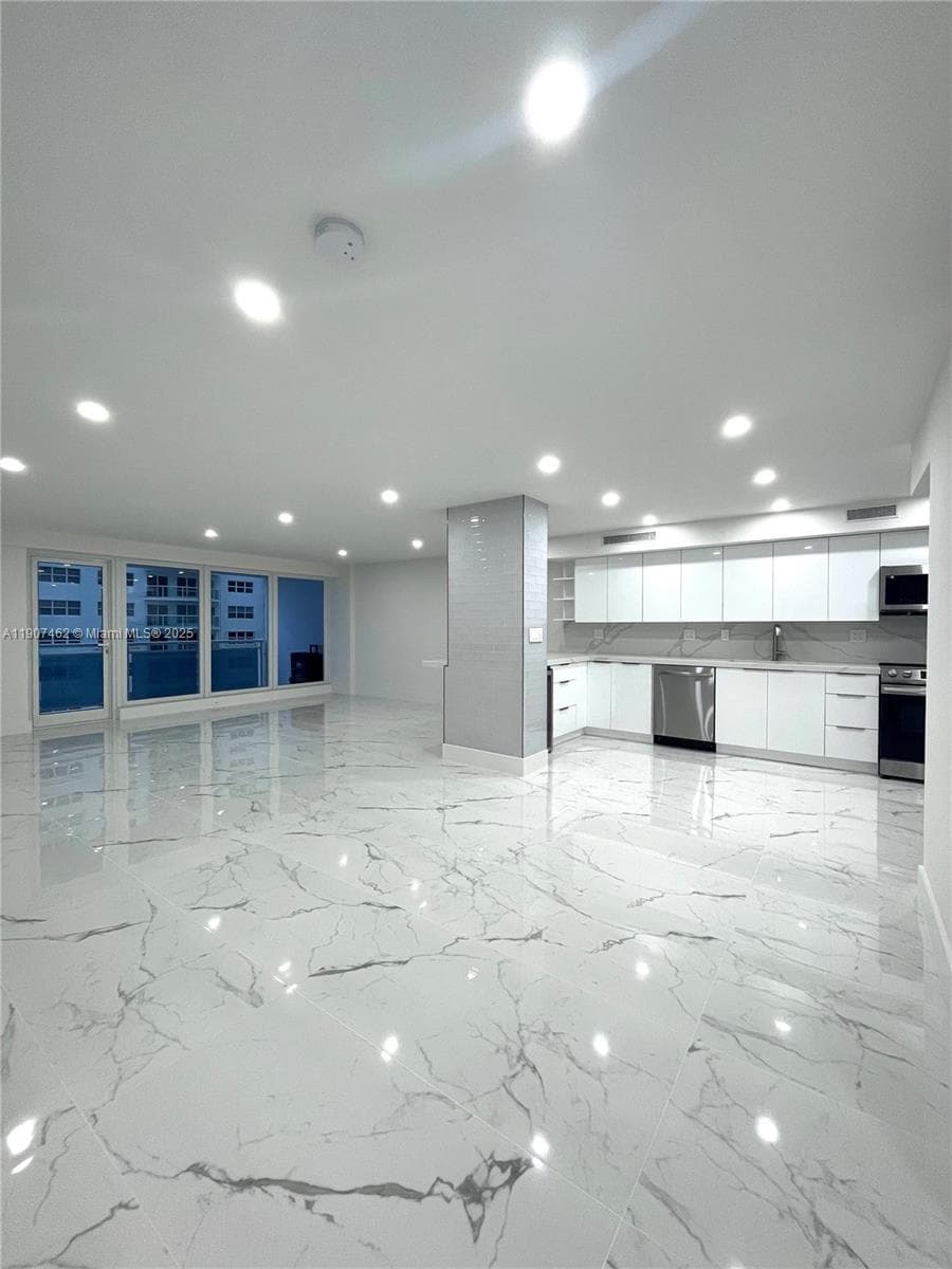 COMMODORE CONDO · #908 in Fort Lauderdale - Photo 6
