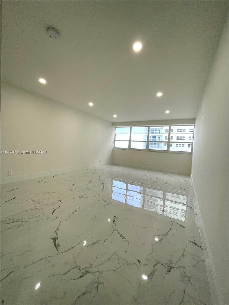 COMMODORE CONDO · #908 in Fort Lauderdale - Photo 12