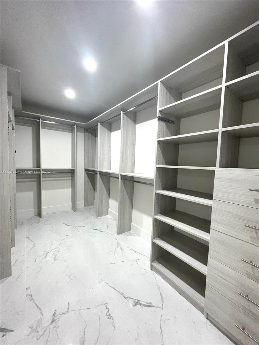 COMMODORE CONDO · #908 in Fort Lauderdale - Photo 11