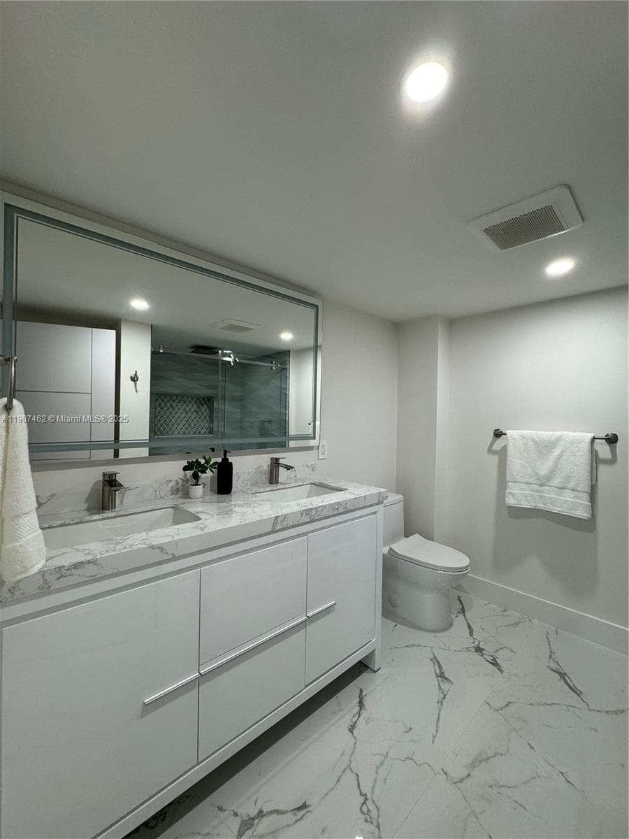 COMMODORE CONDO · #908 in Fort Lauderdale - Photo 8
