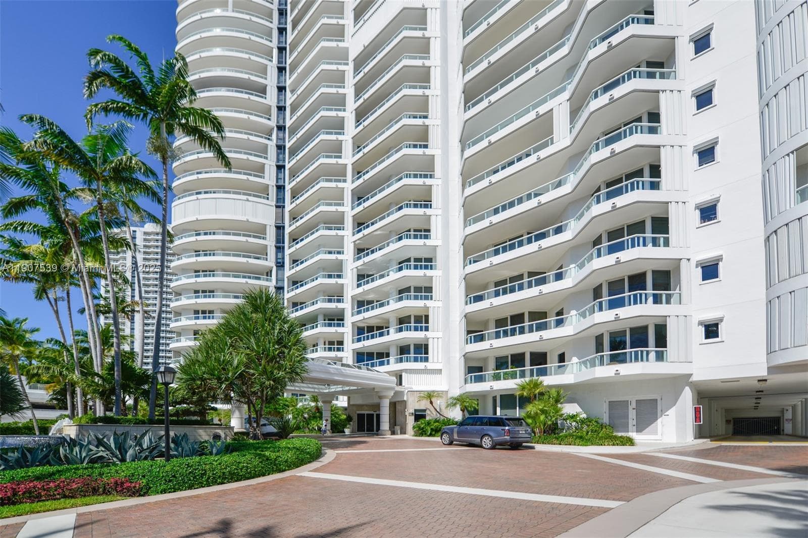 ATLANTIC III AT THE POINT · #702 in Aventura - Photo 51