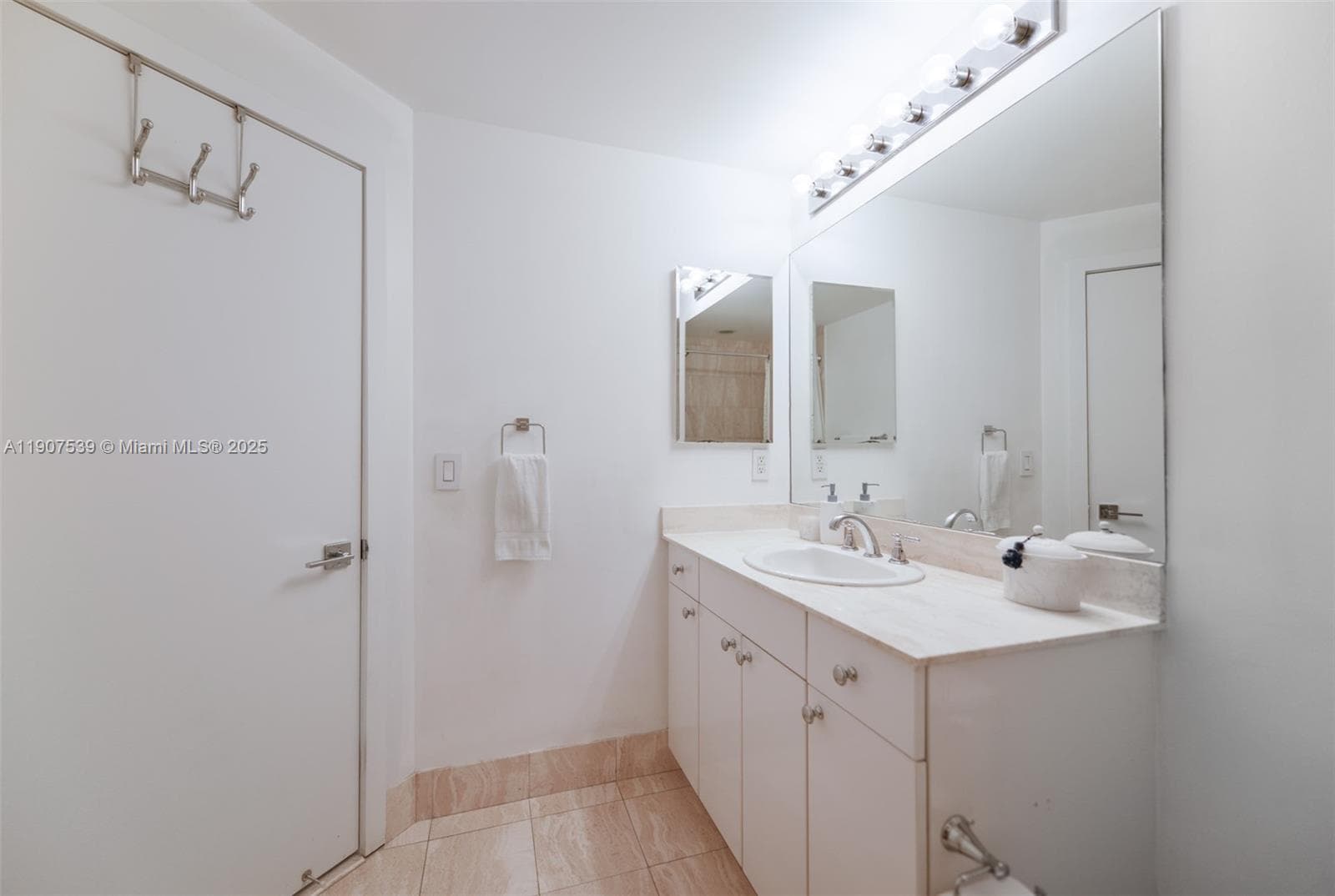 ATLANTIC III AT THE POINT · #702 in Aventura - Photo 19