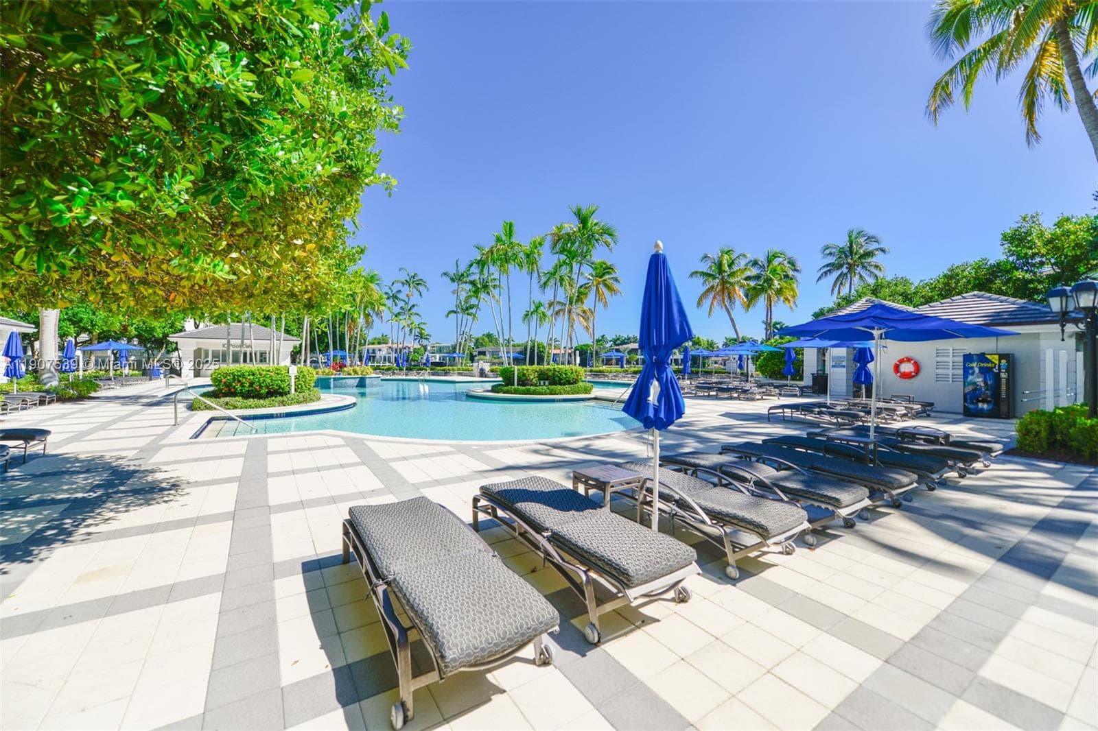 ATLANTIC III AT THE POINT · #702 in Aventura - Photo 39