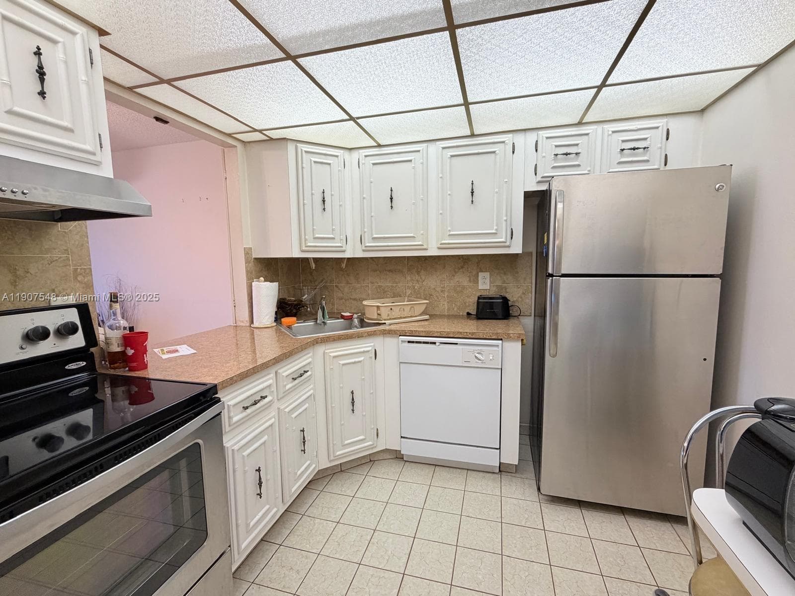 Desoto · #305 in Hallandale Beach - Photo 5