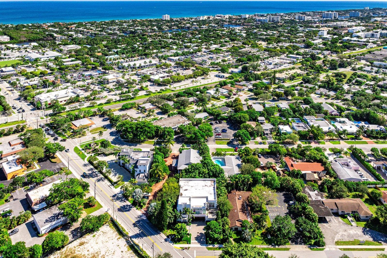 059-226PalmCourt-DelrayBeach-FL-33444-SM