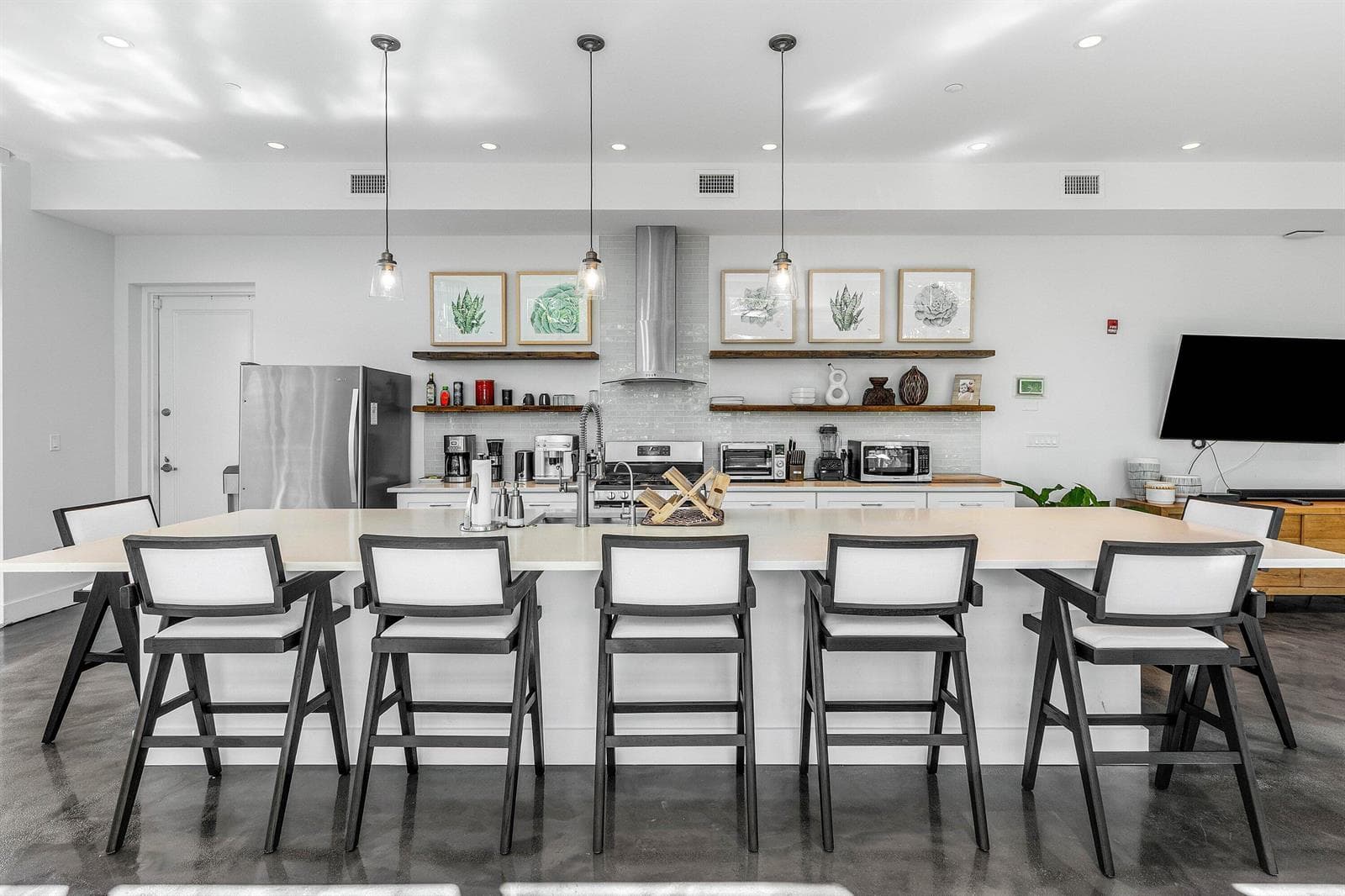013-226PalmCourt-DelrayBeach-FL-33444-SM