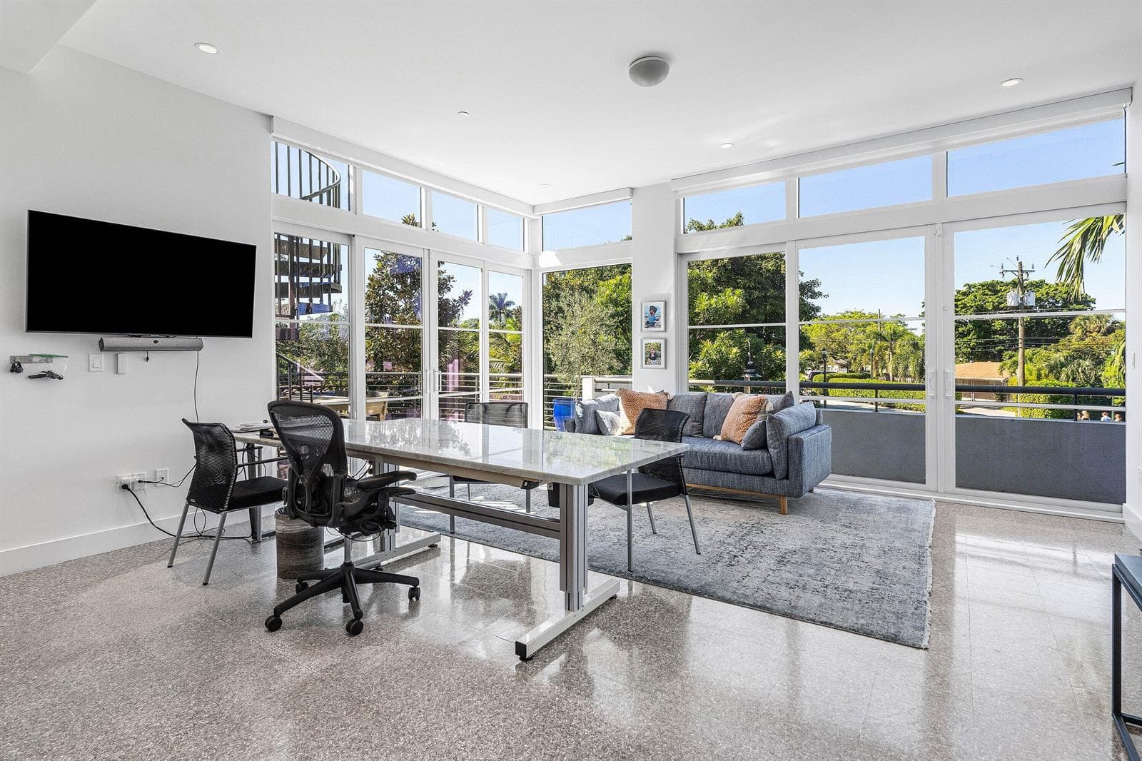 016-226PalmCourt-DelrayBeach-FL-33444-SM