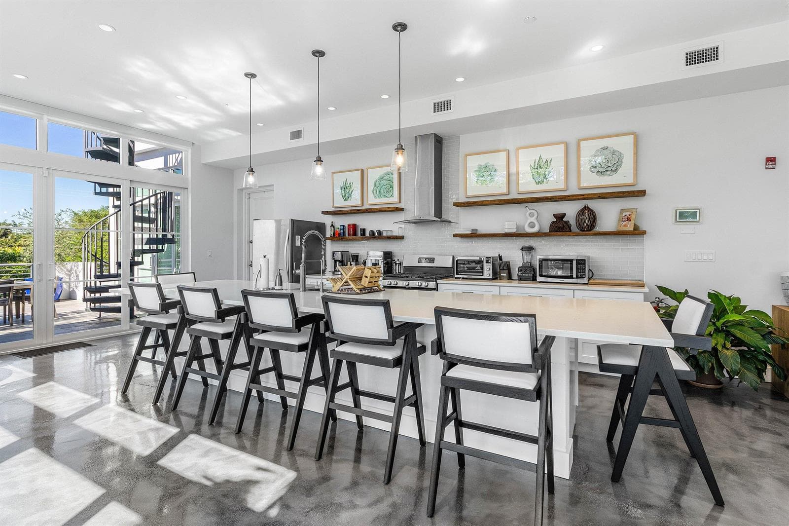 012-226PalmCourt-DelrayBeach-FL-33444-SM
