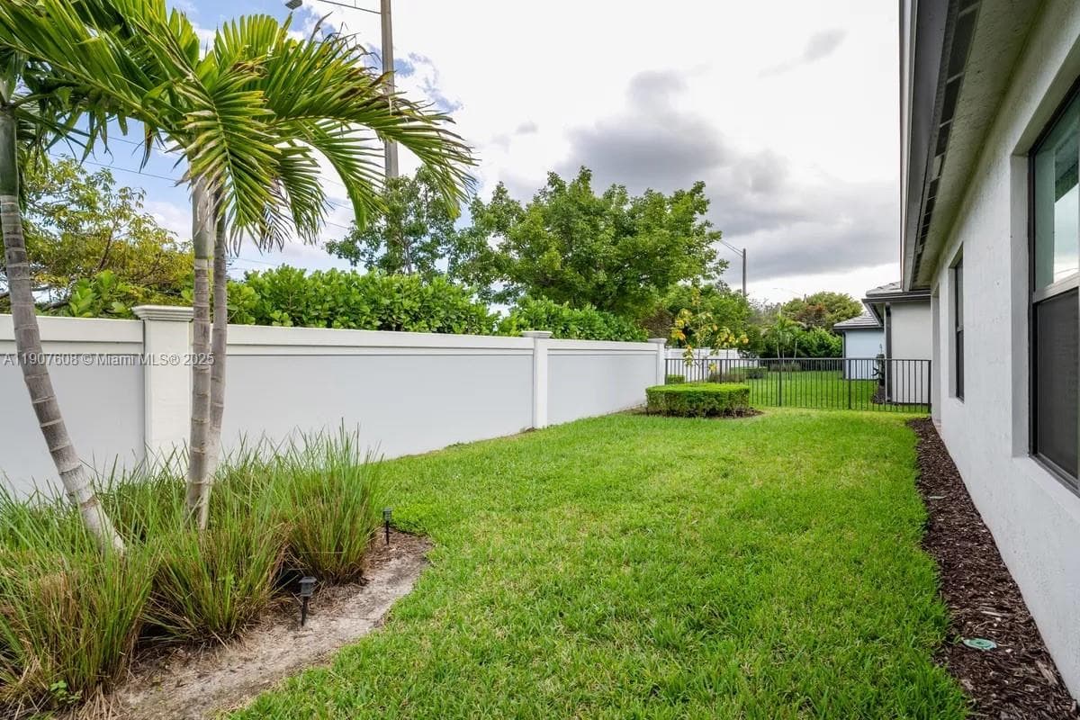 2940 Shortleaf Ave #2940 photo 23