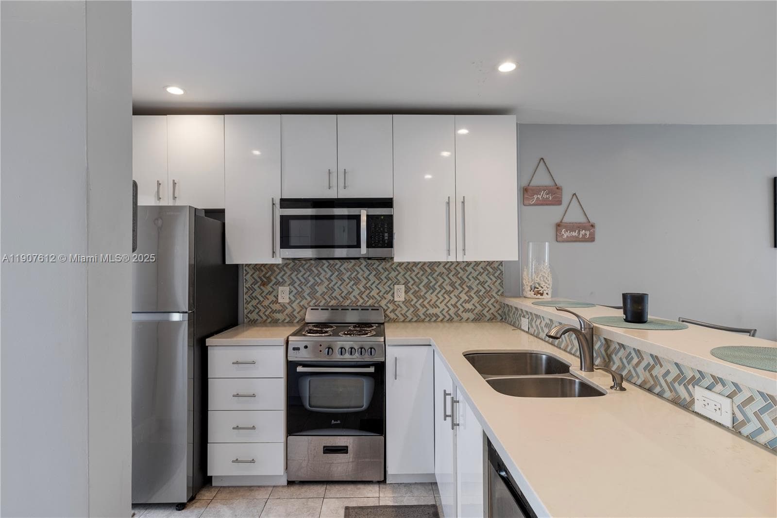 NORTH LEISURE GARDENS · #222 in Lauderdale By The Sea - Photo 4