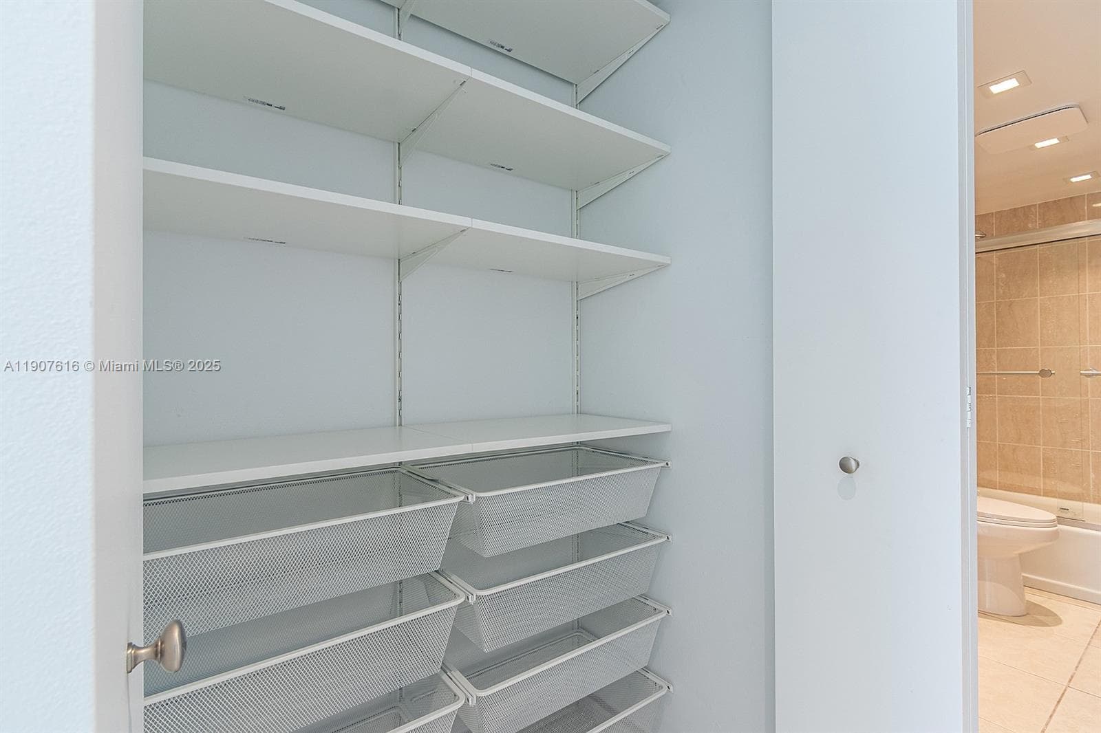 CARLTON BAY CONDO · #6Q in North Miami Beach - Photo 13