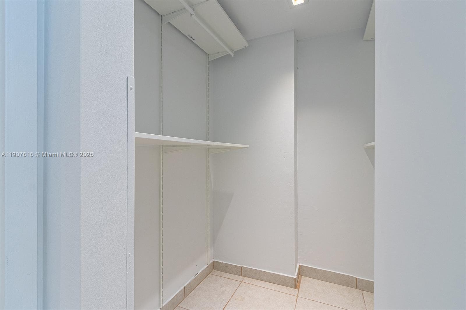 CARLTON BAY CONDO · #6Q in North Miami Beach - Photo 12