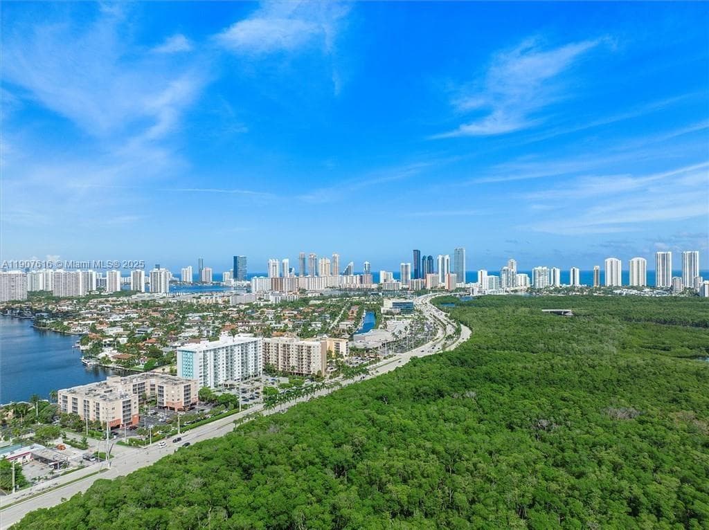 CARLTON BAY CONDO · #6Q in North Miami Beach - Photo 32