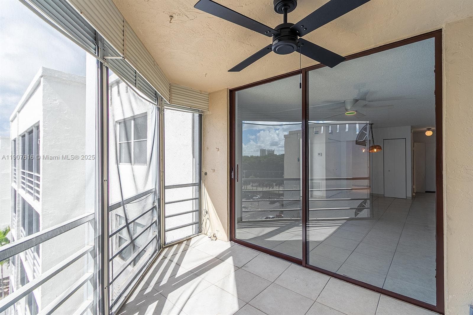 CARLTON BAY CONDO · #6Q in North Miami Beach - Photo 18