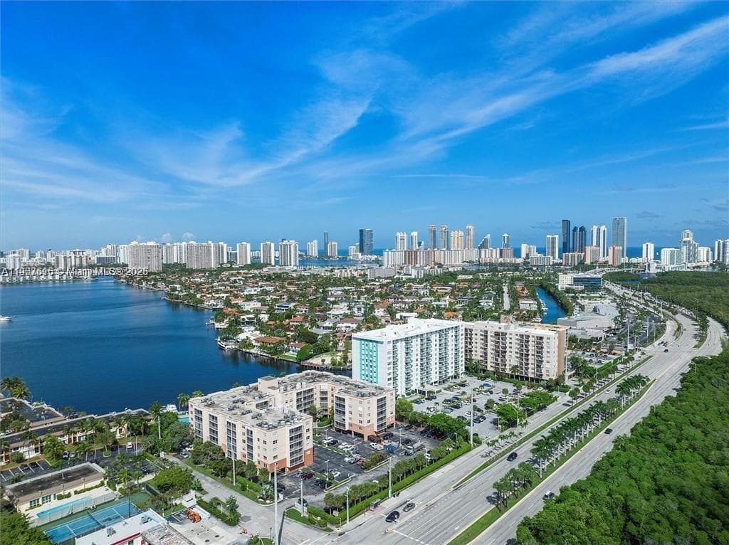 CARLTON BAY CONDO · #6Q in North Miami Beach - Photo 29