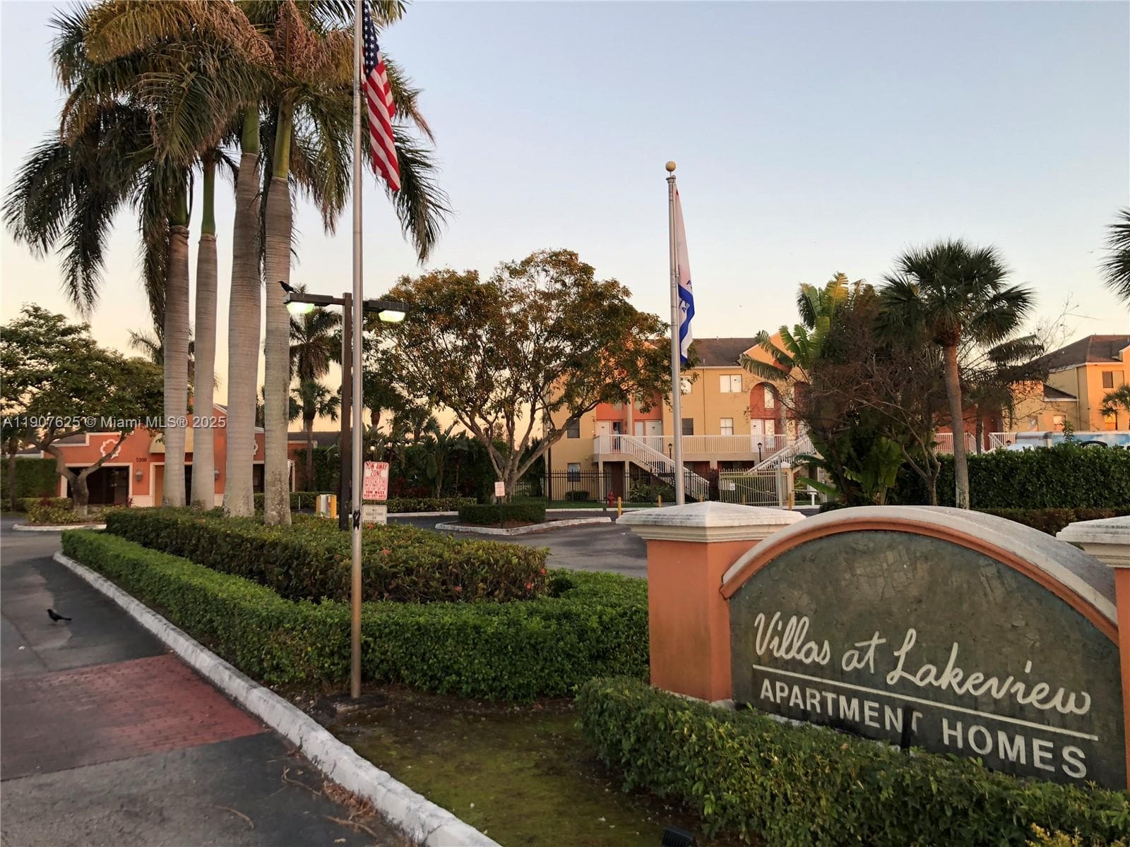 VILLAS AT LAKEVIEW CONDO · #134 in Fort Lauderdale - Photo 24