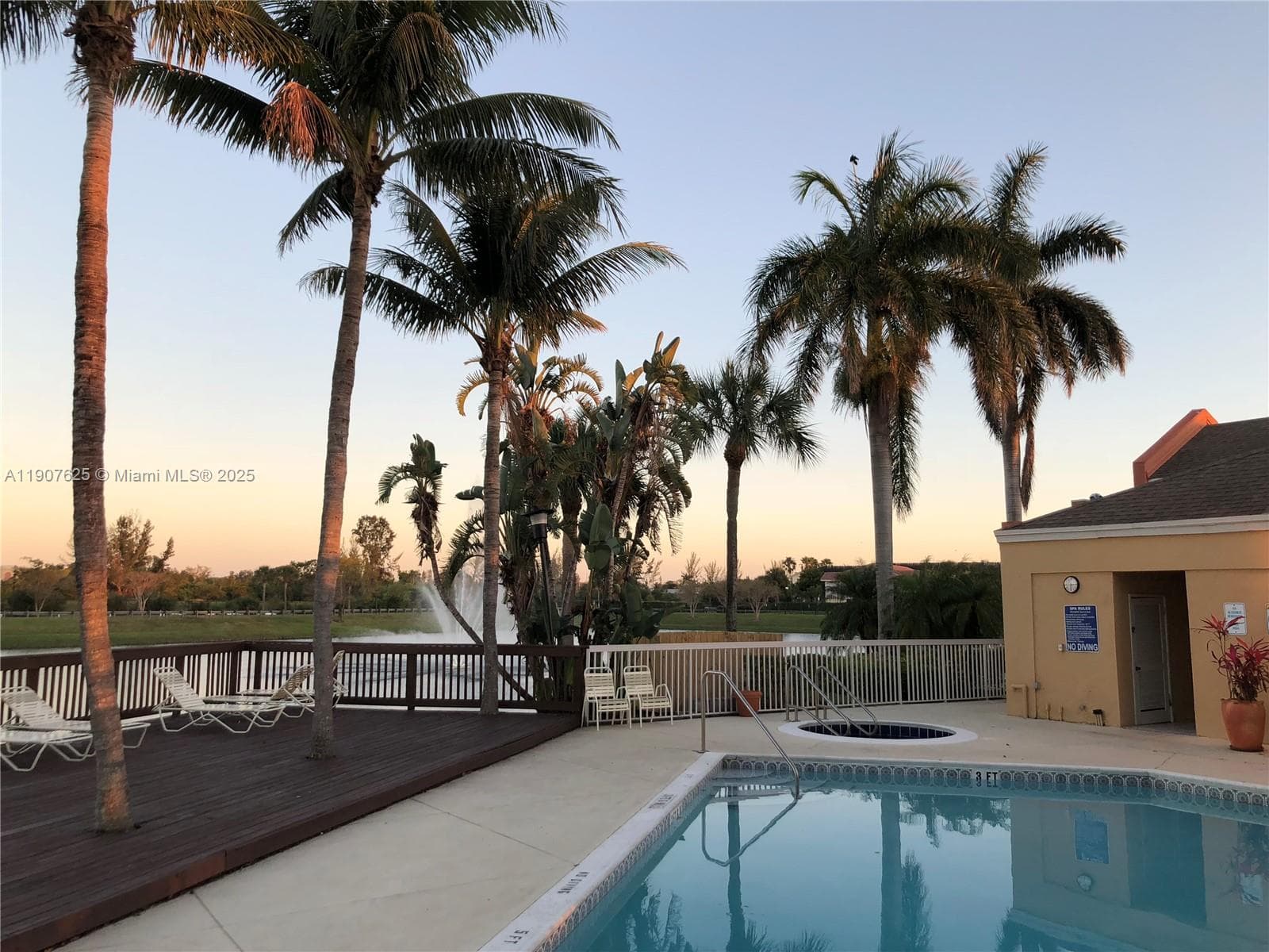 VILLAS AT LAKEVIEW CONDO · #134 in Fort Lauderdale - Photo 21
