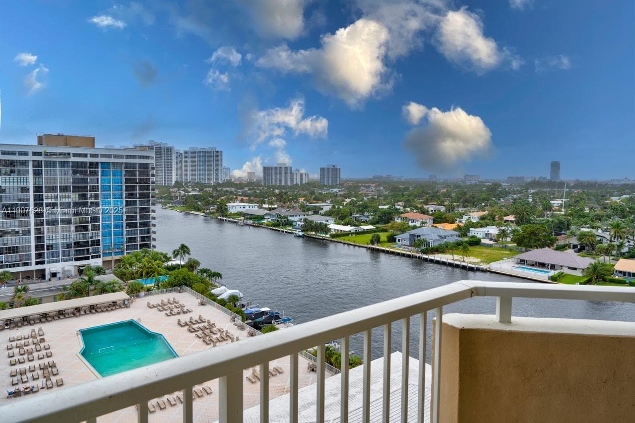 THE HEMISPHERES CONDO · #11 P in Hallandale Beach - Photo 23