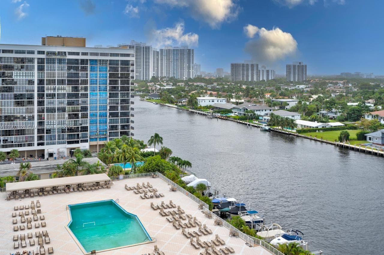 THE HEMISPHERES CONDO · #11 P in Hallandale Beach - Photo 7