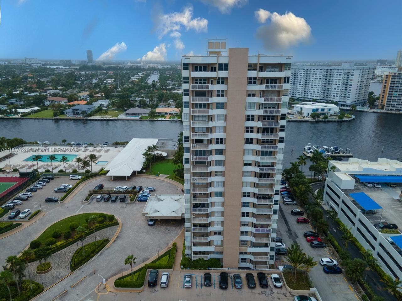 THE HEMISPHERES CONDO · #11 P in Hallandale Beach - Photo 28