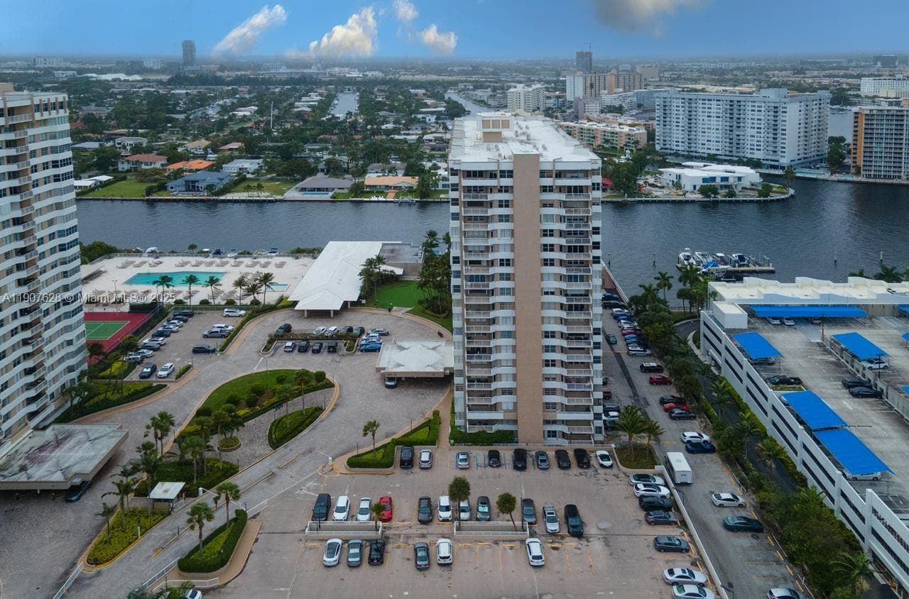 THE HEMISPHERES CONDO · #11 P in Hallandale Beach - Photo 4
