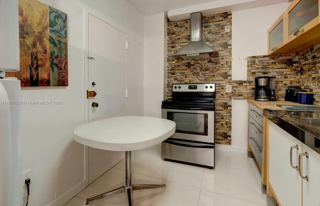 THE HEMISPHERES CONDO · #11 P in Hallandale Beach - Photo 21