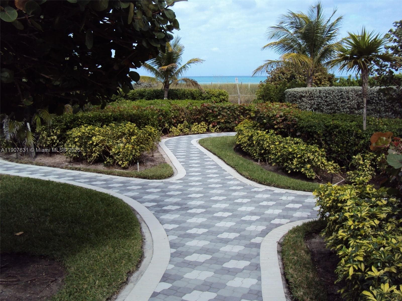 CHAMPLAIN TOWERS NORTH CO · #604 in Surfside - Photo 22