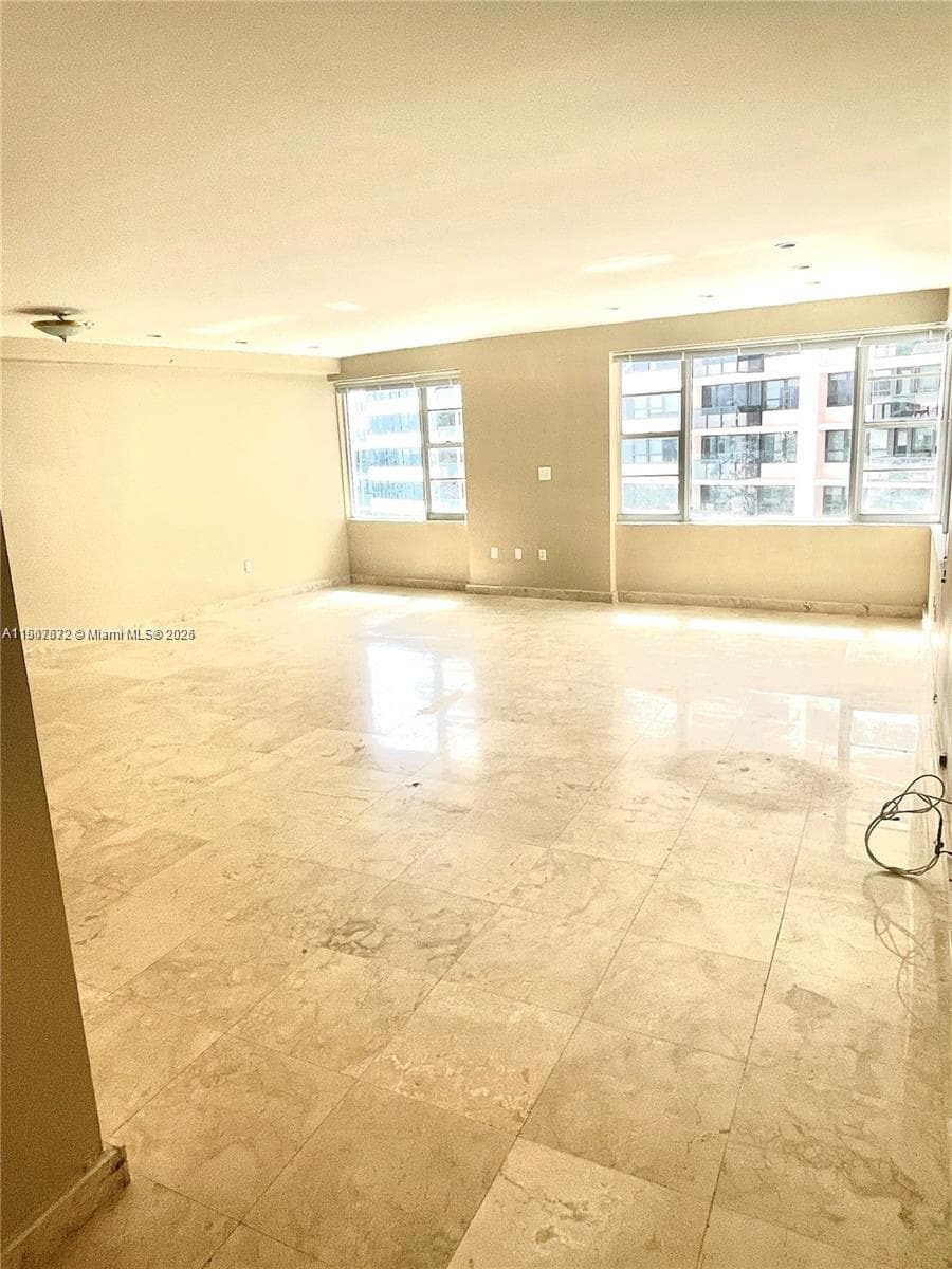 IMPERIAL HOUSE CONDO · #7B in Miami Beach - Photo 3