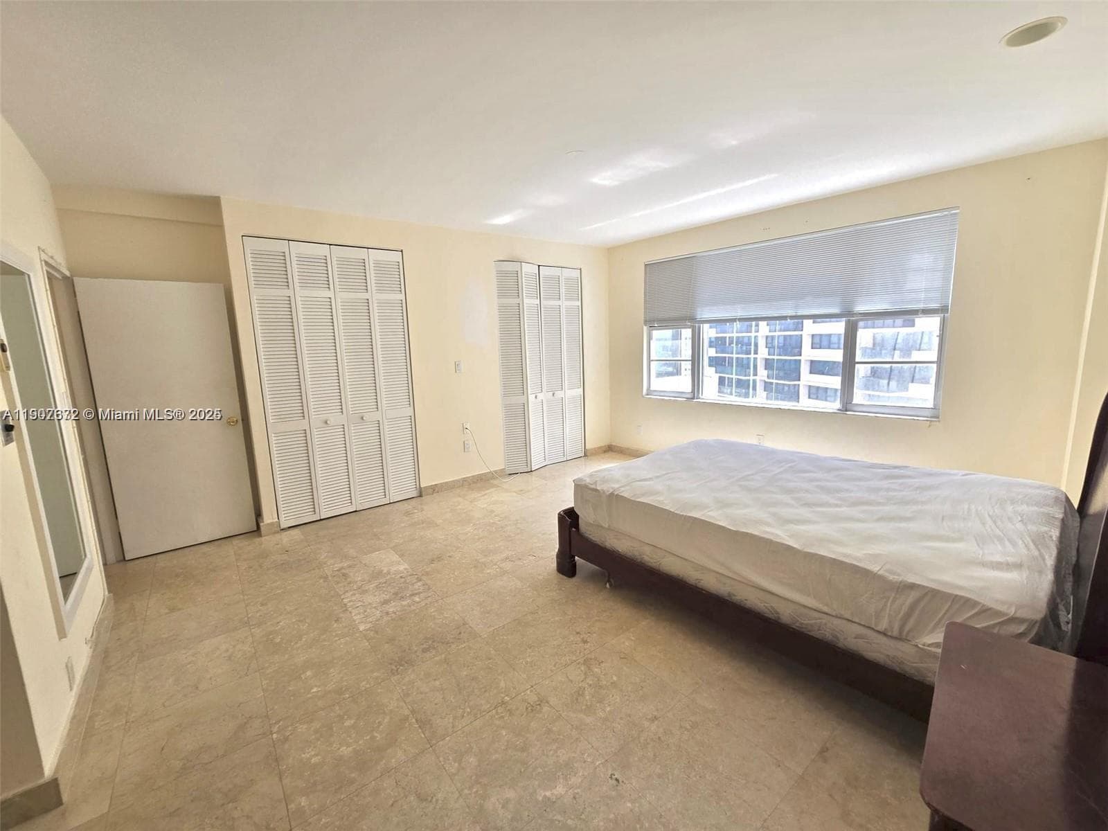IMPERIAL HOUSE CONDO · #7B in Miami Beach - Photo 9