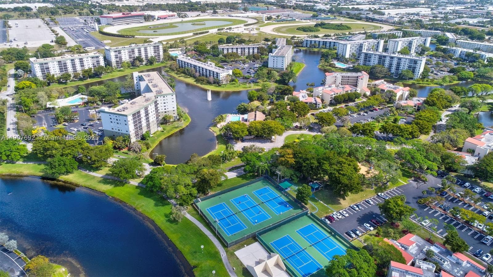 CYPRESS BEND CONDOMINIUM · #301 in Pompano Beach - Photo 34
