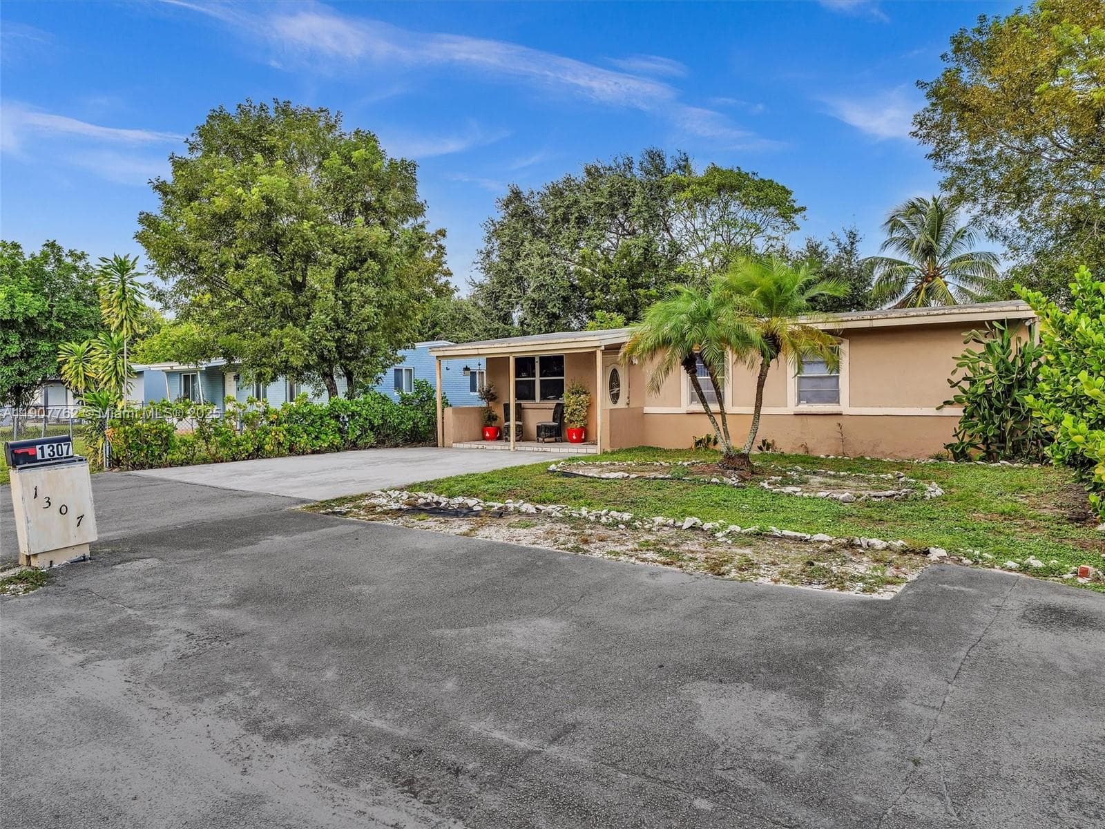 1307 NW 11 Street photo 42