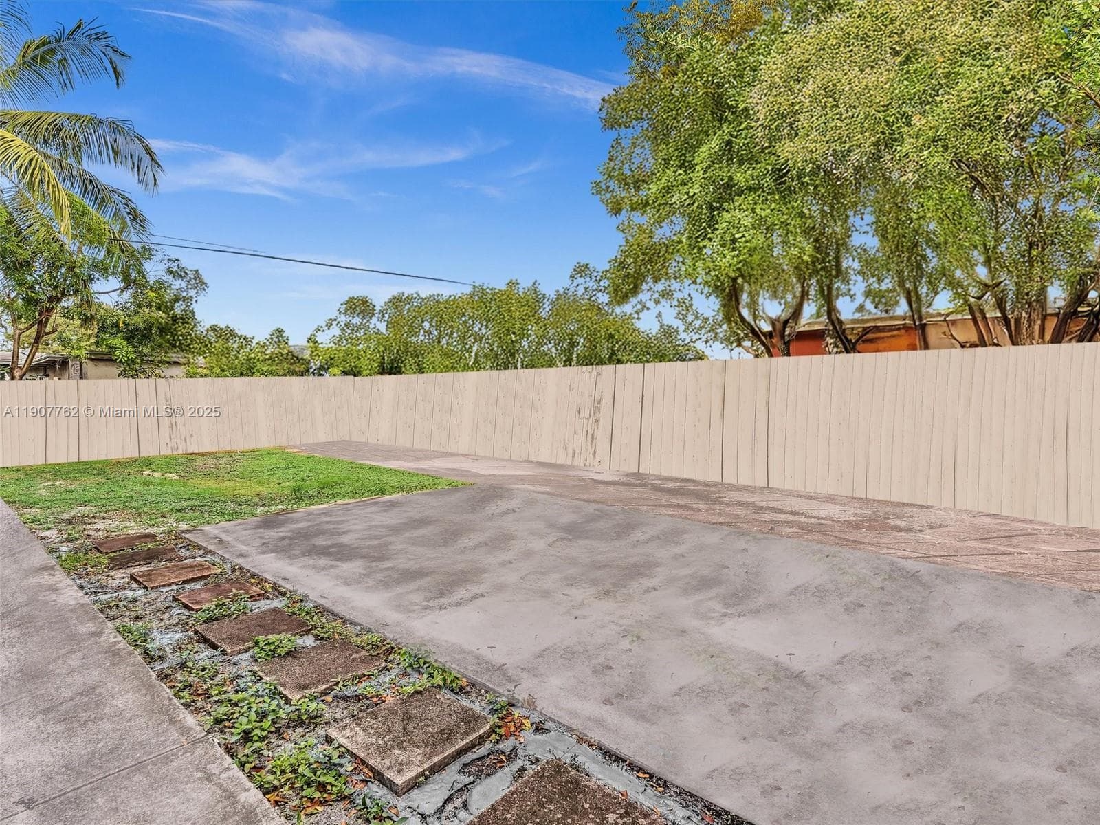1307 NW 11 Street photo 9