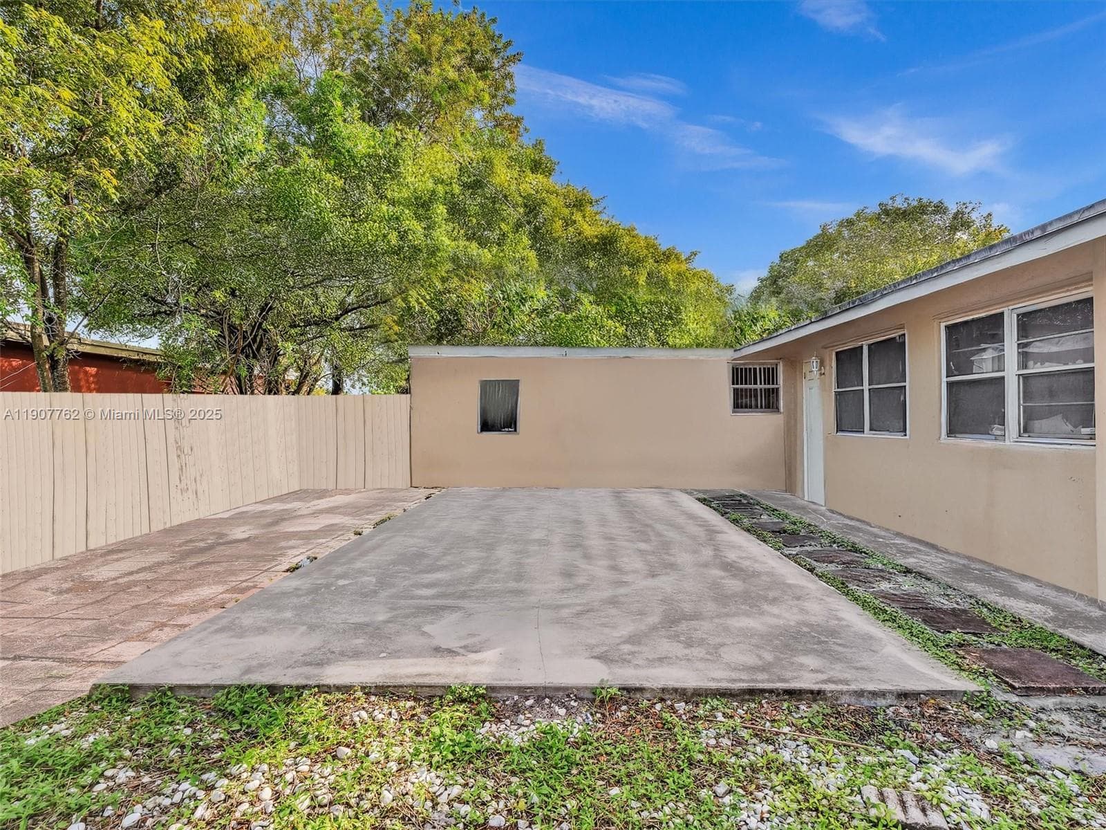 1307 NW 11 Street photo 8