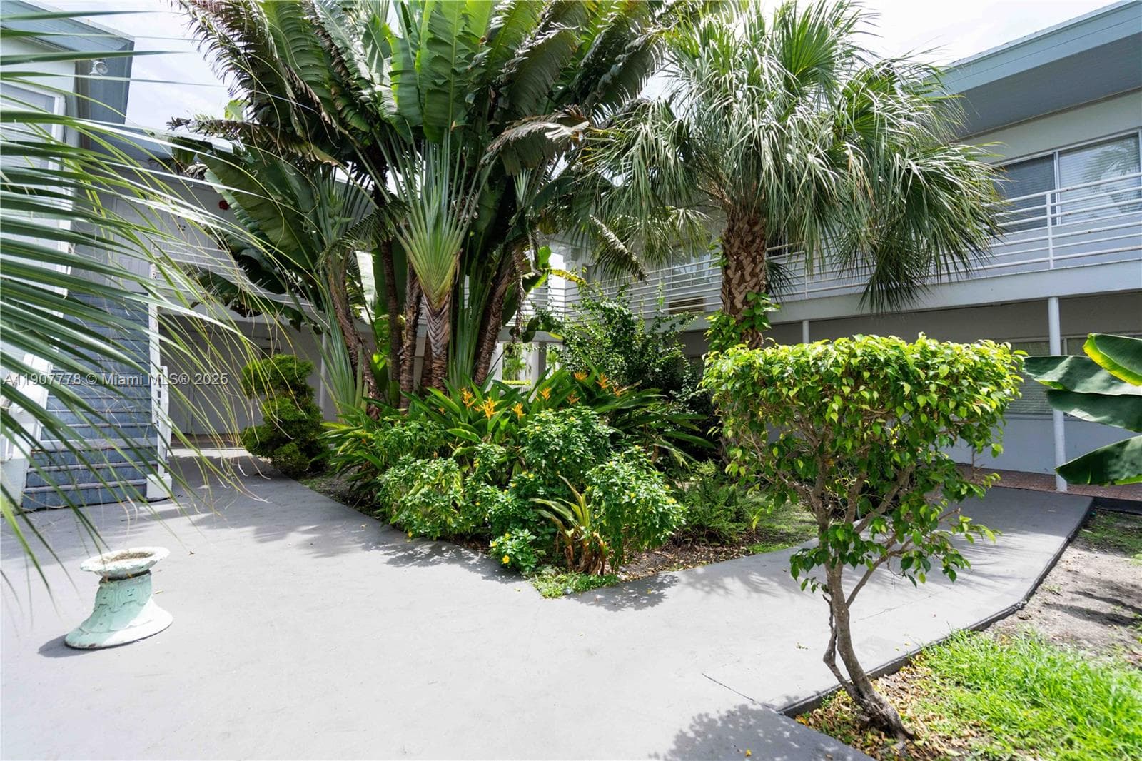 BEACH BAY SUB · #12 in Miami Beach - Photo 16